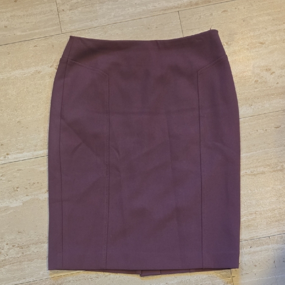 Halogen Dresses & Skirts - Halogen Eggplant Purple Pencil Skirt